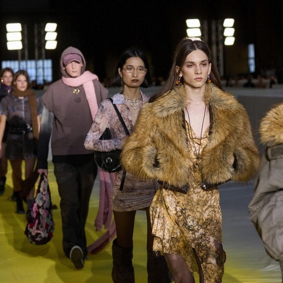 Los mejores looks del desfile con el que Desigual ha presentado su línea premium en Barcelona