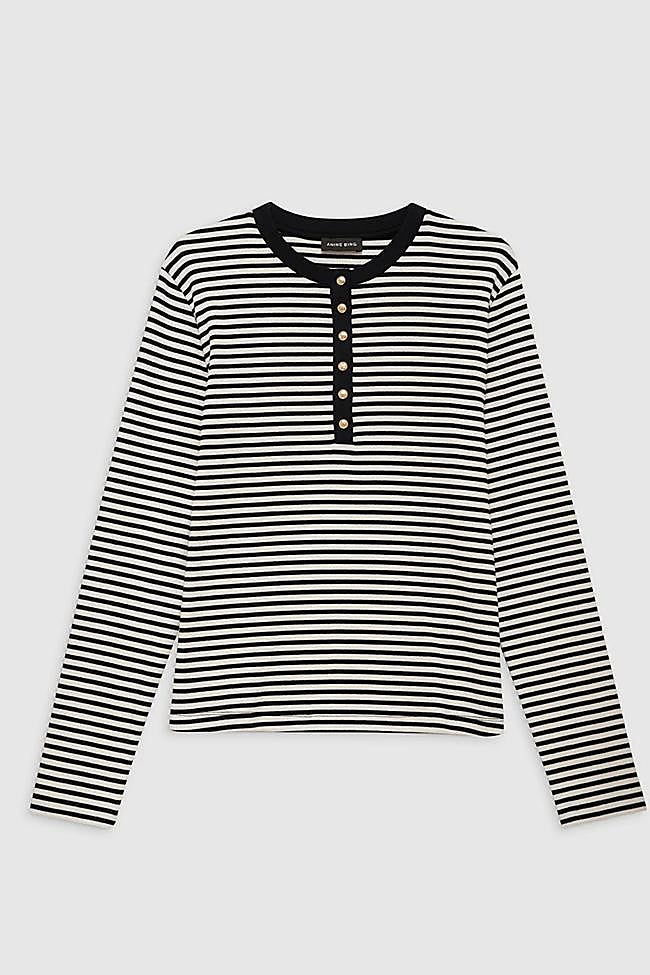 Jersey con botones dorado y cuello redondo de Anine Bing.