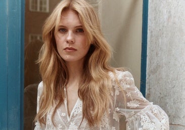 Aquí están los tops de encaje, que se ha agotado en menos de 24 horas, y que ya tiene lista de espera