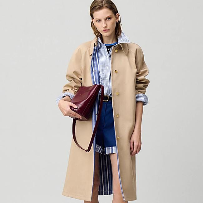 Gabardina recta de Claudie Pierlot, 297 euros.