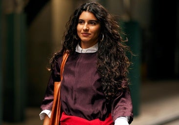 Tengo el pelo rizado y esta es mi rutina capilar para recuperar el rizo después del verano