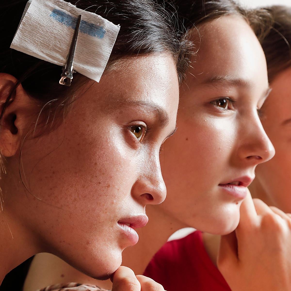 Los peligros de los retoques y cirugías estéticas low cost: a qué se enfrenta el paciente con las ofertas en un aumento de labios o una rinoplastia