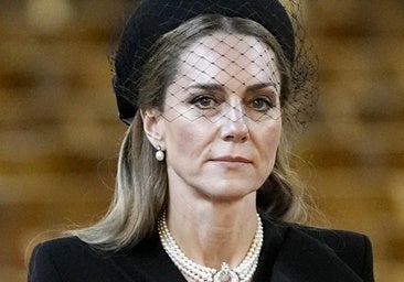 El look de Kate Middleton en el funeral de la duquesa de Kent