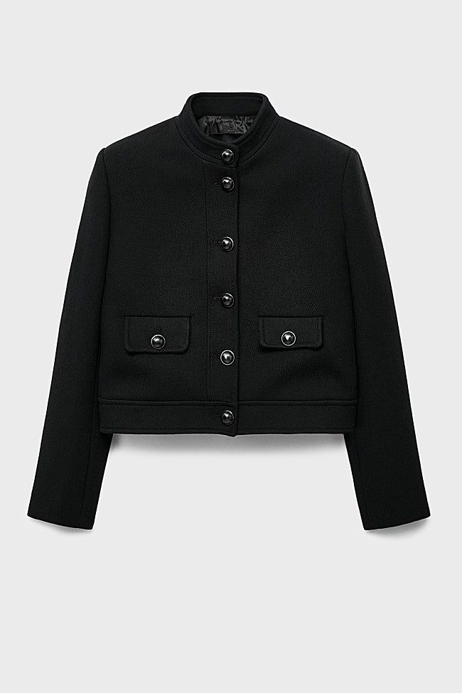 Chaqueta negra de Mango (79,99 euros)
