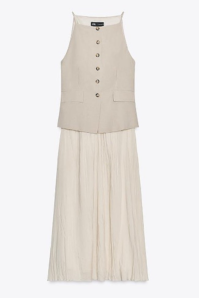 Vestido plisado de Zara (49,99 euros)