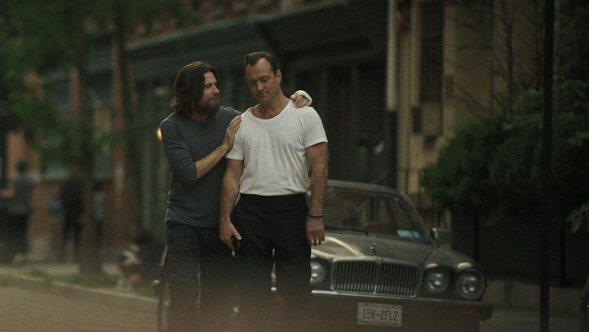 Black Rabbit: la nueva miniserie de Netflix es un thriller con Jude Law y Jason Bateman interpretando a dos problemáticos hermanos