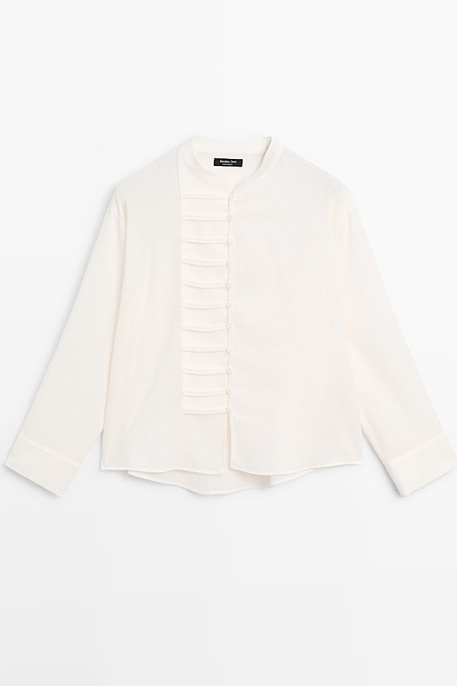 Camisa blanca de Massimo Dutti (59,99 euros)