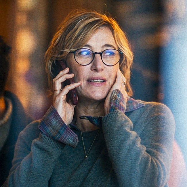 Valeria Bruni Tedeschi es una librera soltera por convicción en Los lazos que nos unen.