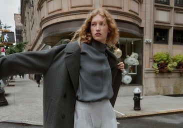 Vestidos cortos para los primeros looks de otoño, chaquetas de punto de colores neutros y muchas otras compras que te solucionarán mil y un looks de otoño.