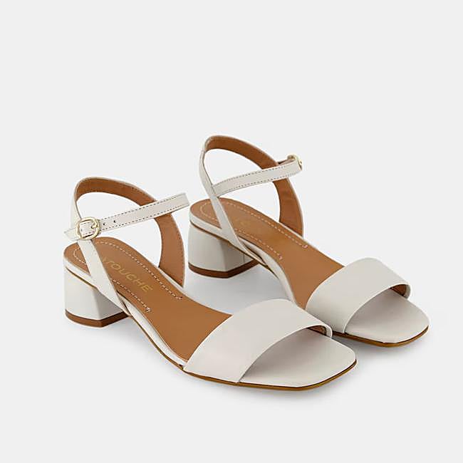 Sandalias con tacón cómodo de Latouche.