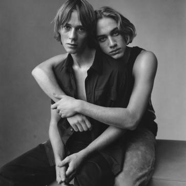 Imagen secundaria 1 - Versace Embodied.