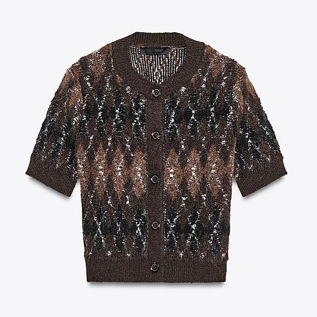 Jersey de rombos de Zara (25,99 euros)