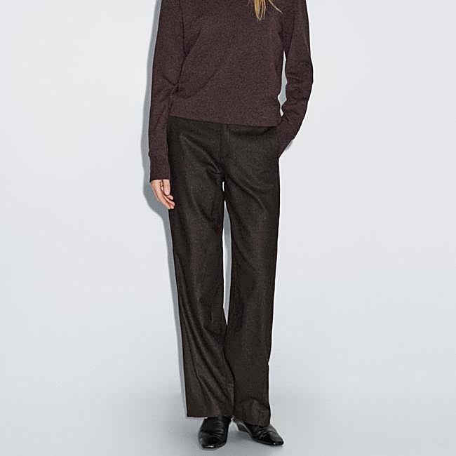 Pantalón de traje, 79,95 euros.