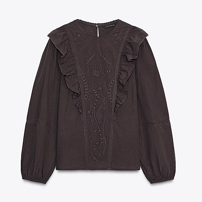 Camisa marrón de Zara (29,95 euros)