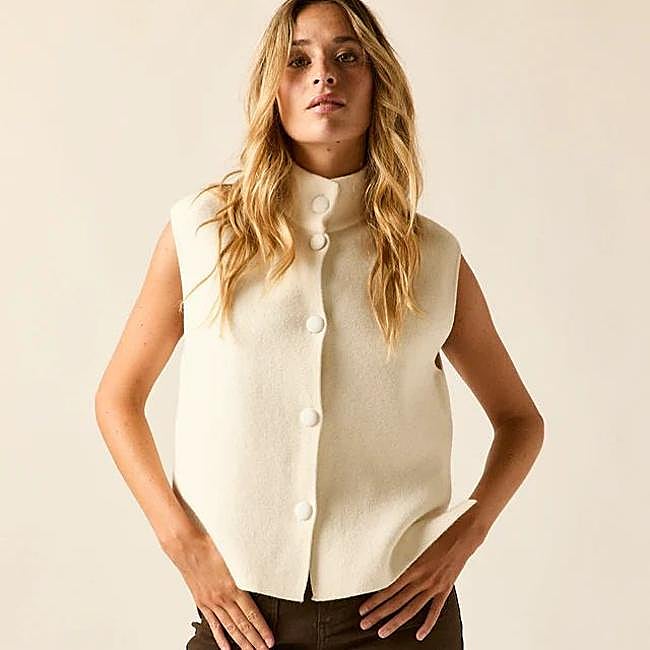 Chaleco botones forrado Natural (39,99€)