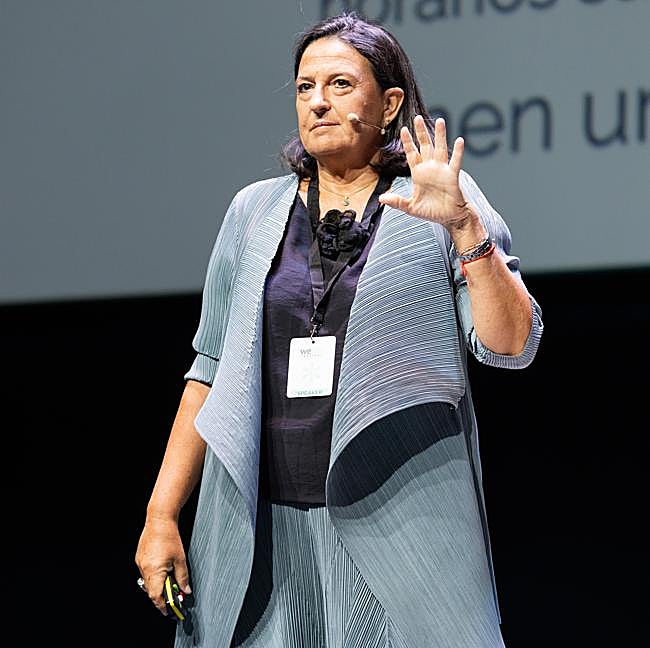 Una microbiota intestinal saludable es la base para una buena salud física y emocional, según Mª Dolores de la puerta.