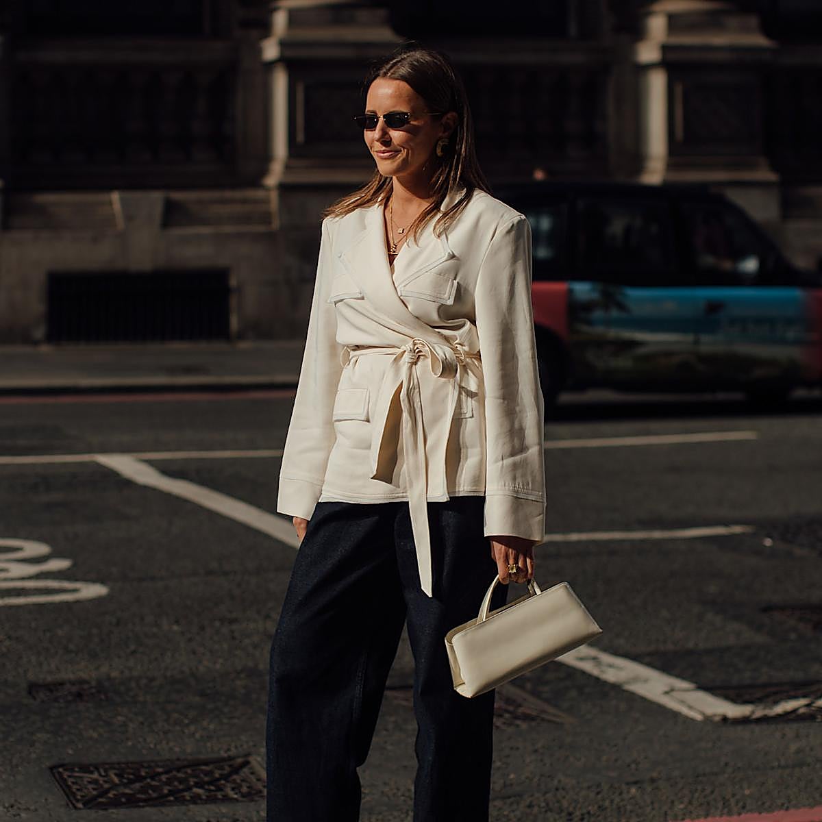 Los vaqueros azul oscuro que mejor sientan.