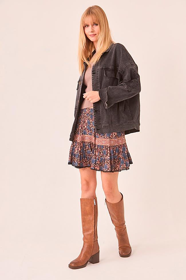 Chaqueta en denim con bordados de Nekane