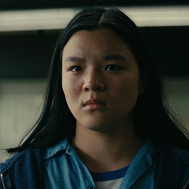 Sydney Topliffe interpreta a Abbie, una de las jóvenes que está internada en el centro de jóvenes problemáticos.