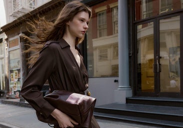 Los vestidos cruzados que hacen tipazo y llevaremos en las noches de otoño