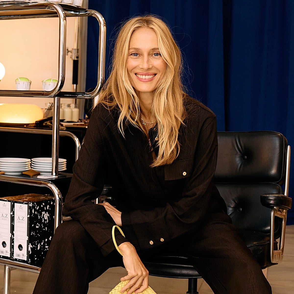 Pantalones estampados, bolsos con estampado animal, vestidos en colores otoñales y muchas otras novedades totalmente imprescindibles.