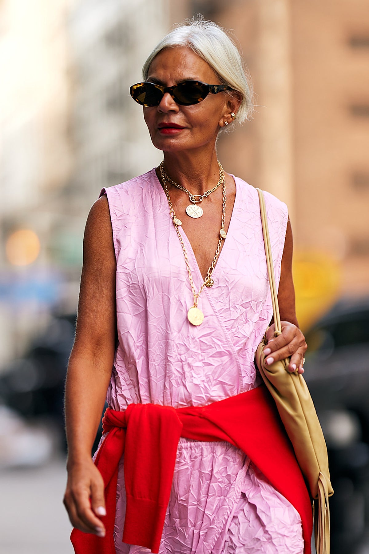 Mujer con piel madurada.