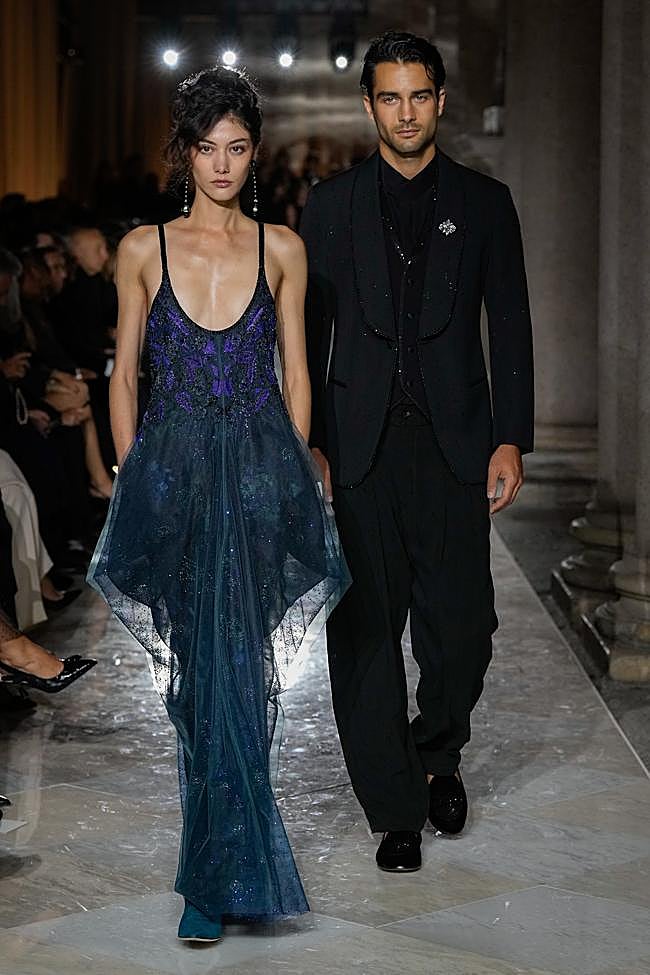 El desfile de Giorgio Armani, tras su reciente fallecimiento, durante la Semana de la Moda de Milán.