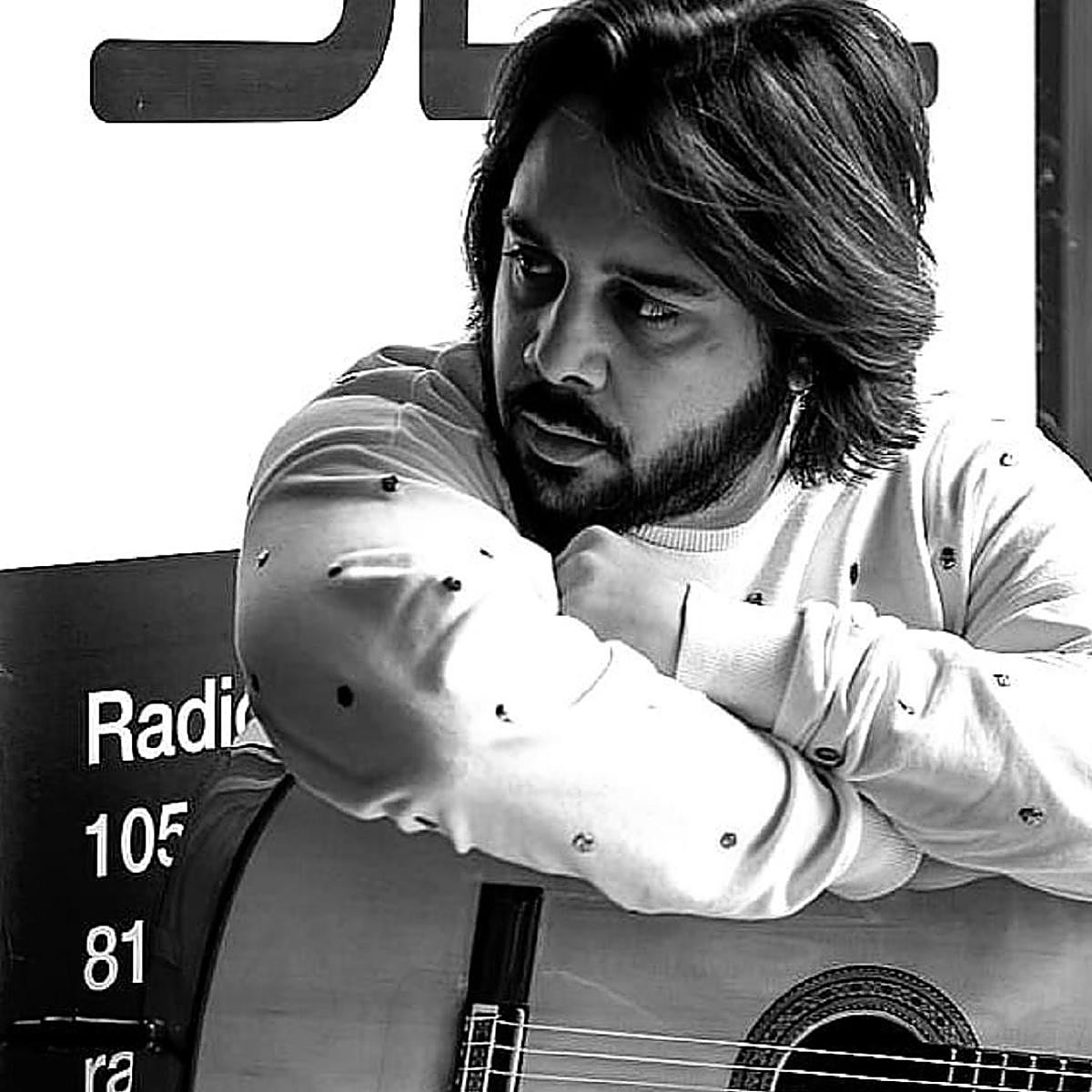 Carlos Carmona González lleva en los genes la vena artística desde hace varias geenraciones.