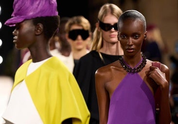 El desfile de Balenciaga durante la Semana de la Moda de París.