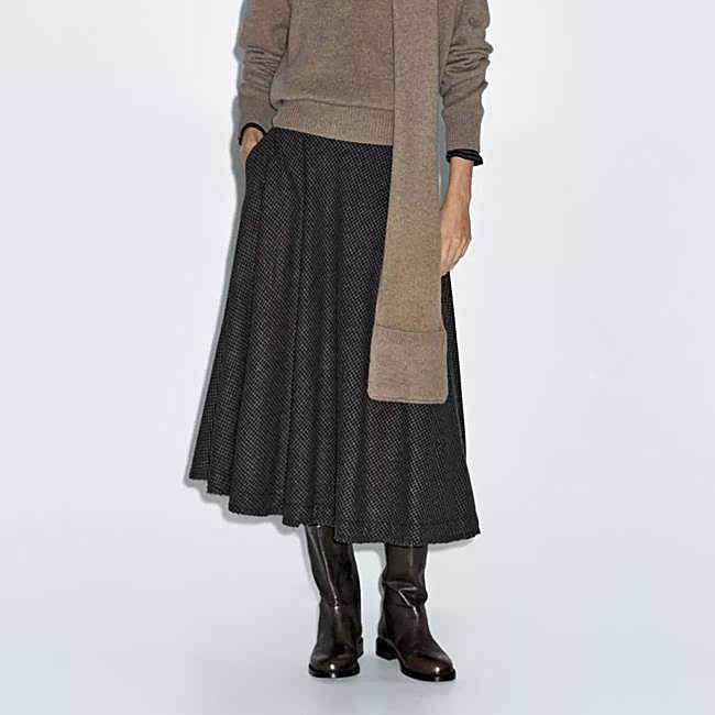 Falda de cuadros vichy, 79,95 euros.