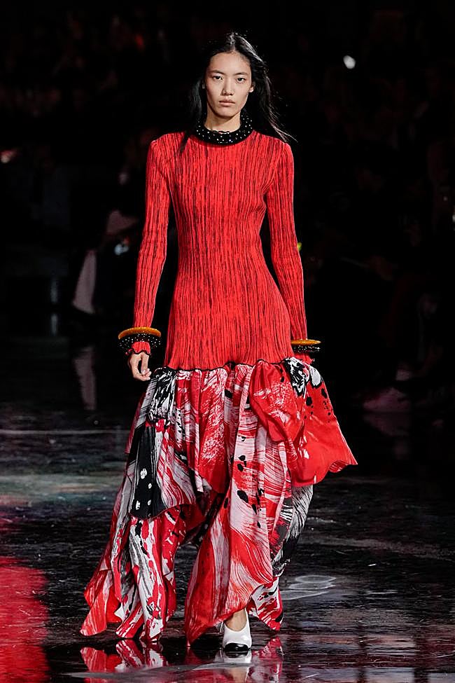 Look de Chanel durante la Semana de la Moda de París.