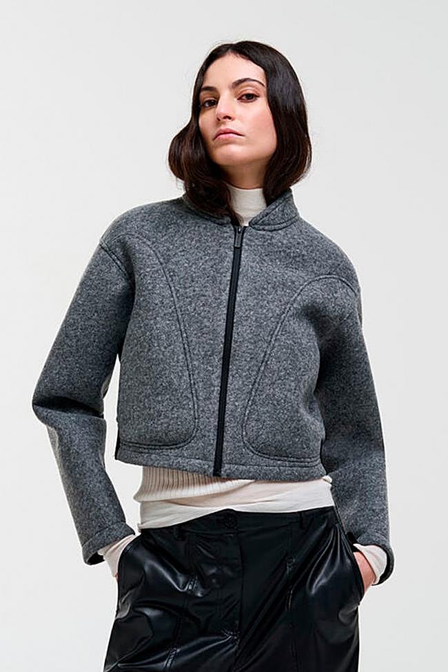 Chaqueta estilo bomber en color gris de Colmar.