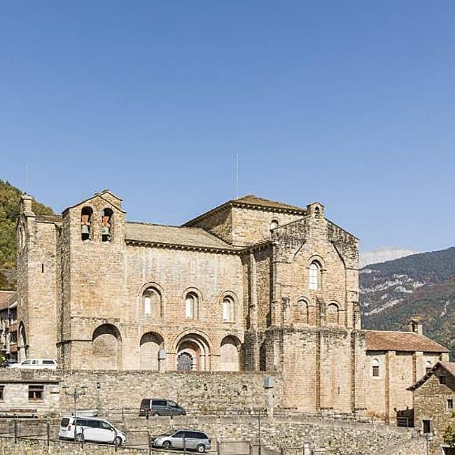 Monasterio de San Pedro de Siresa, Valle de hecho, Aragón