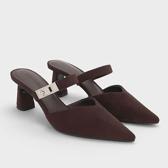 Mules Lando de ante sintético con punta puntiaguda y tacón con hebilla metálica (69€)