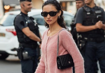 Mujer con gafas de sol