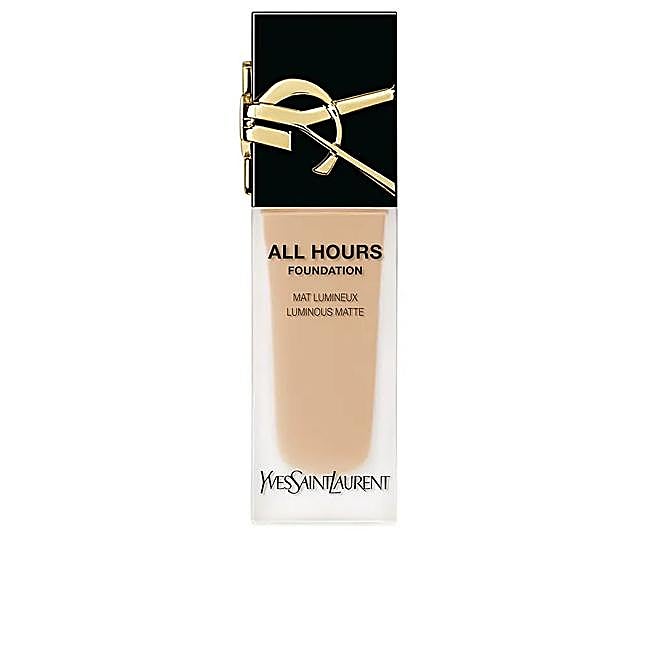 Encre de Peau All Hours de Yves Saint Laurent.