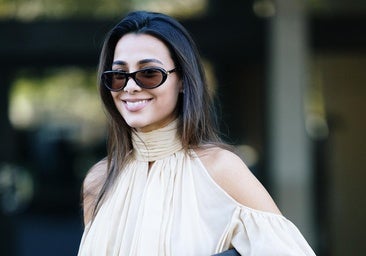 Las blusas asimétricas que triunfan esta temporada.