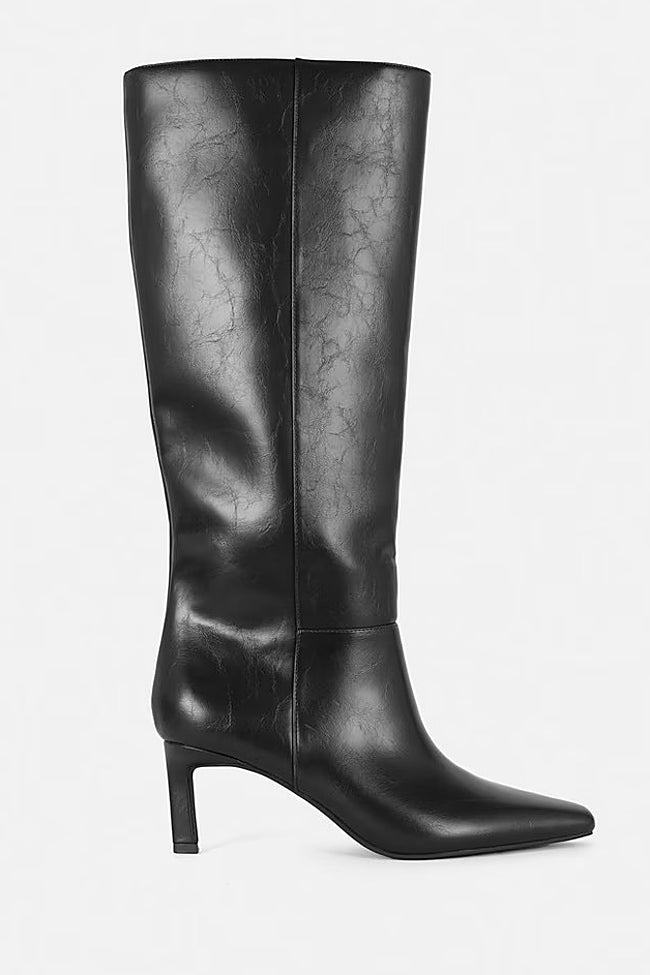 Botas negras de Primark (30 euros)