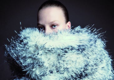 La tendencia otoño-invierno 2025 que más favorece a cualquier edad y arrasa en el lujo