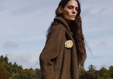 Faldas midi estampadas con cuadros, chaquetas de color marrón, botines con estampado de serpiente y muchas otras muchas compras ineludibles.