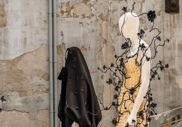 De las golondrinas de Bécquer a los olivos de Jaén: la exposición de moda que homenajea a Andalucía