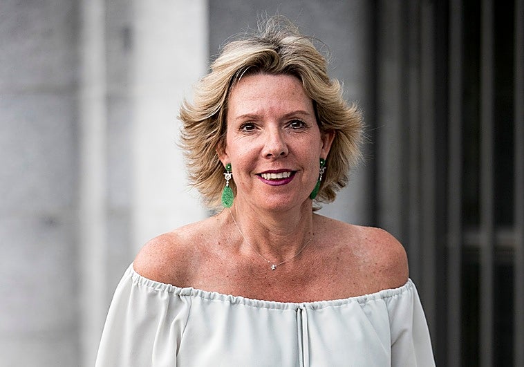 Simoneta Gómez-Acebo ha sabido poner un cordón de protección en torno a su vida privada.