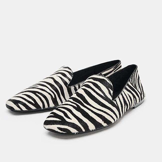 Mocasines de piel de Zara (45,99 euros)