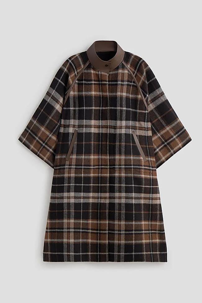 Capa reversible cuadros (448€)