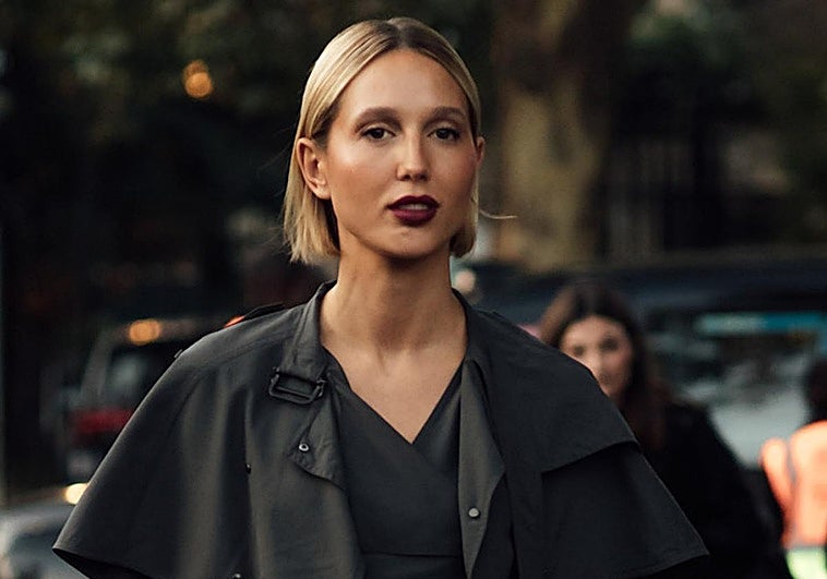 Mujer con el pelo cuidado.