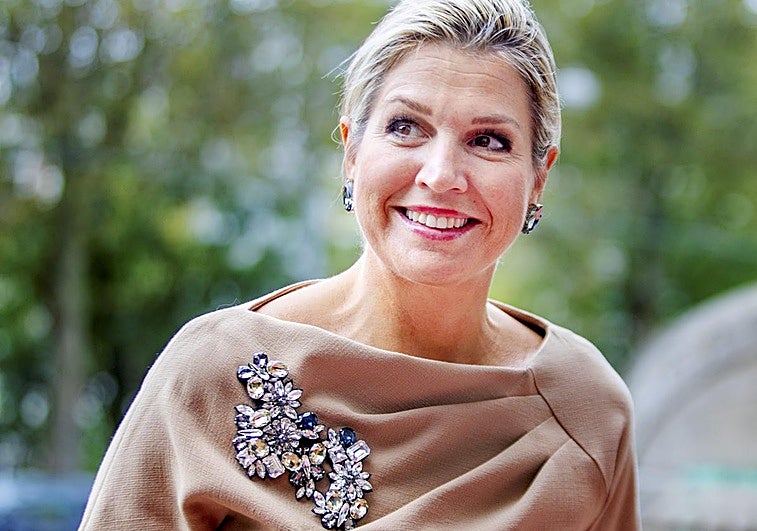 Máxima de Holanda con un broche que estrenó en 2019 y ha vuelto a lucir ahora.