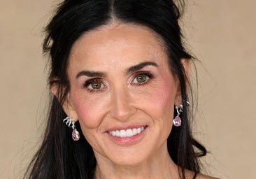 Demi Moore.