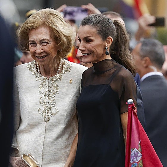 Por qué la reina Sofía sí va a estar en la conmemoración del 50 aniversario de la monarquía junto a Letizia, Leonor y Sofía