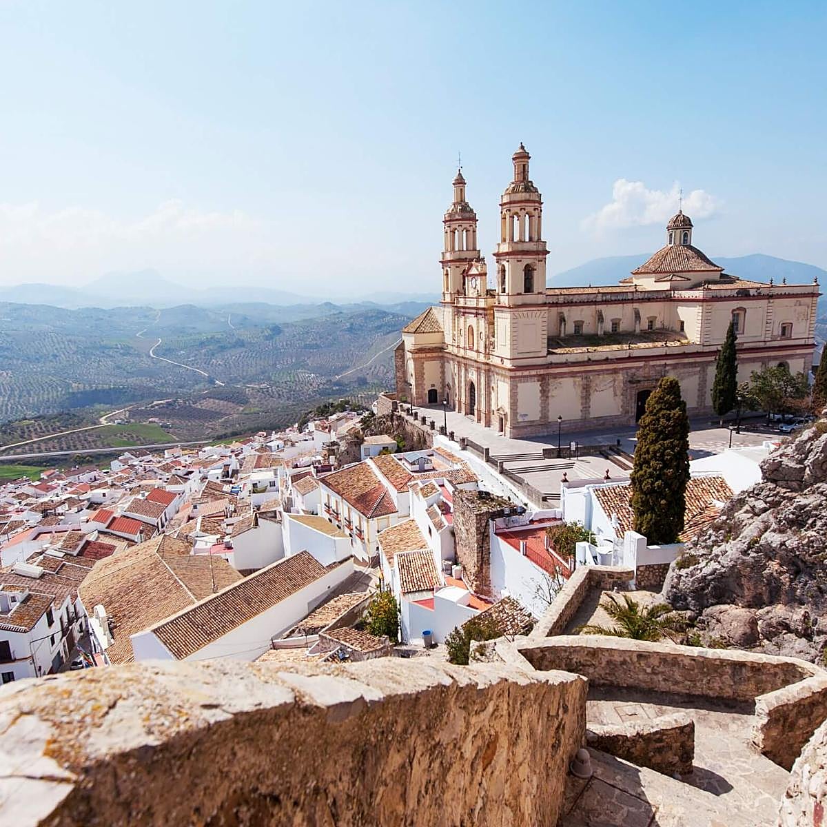 La iglesia de Nuestra Señora de la Encarnación es uno de los emblemas de Olvera.