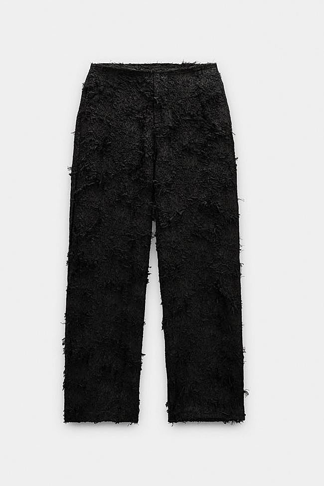 Pantalón con textura de algodón (42,99€)
